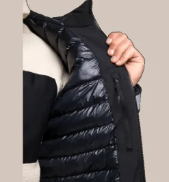 Varma Jackor><noscript><img width=