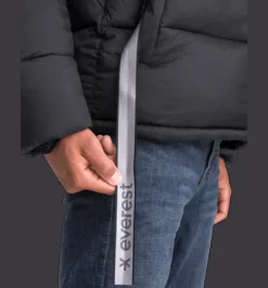 Varma Jackor><noscript><img width=